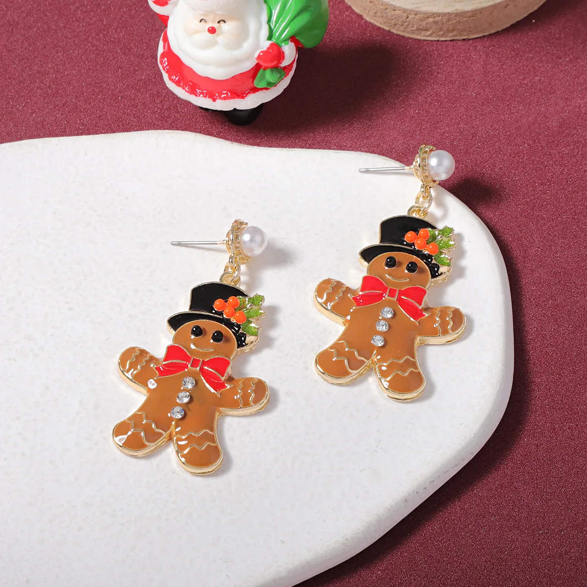 Creative Christmas Design Sense Cute Cartoon Oil Drip Alloy Wearing Hat Gingerbread Man Earrings Simple Women's