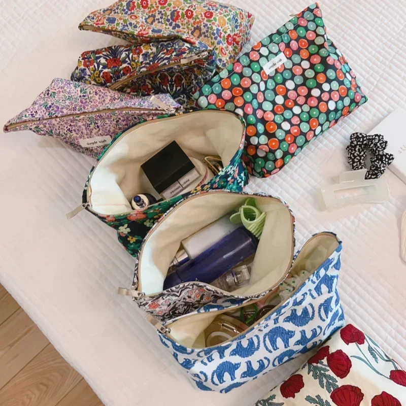 Cotton Ladies Travel Storage Lipstick Bag Retro Flower Women\'s Cosmetic Bags Cute Design Girls Pencil Case Makeup Bag Handbags