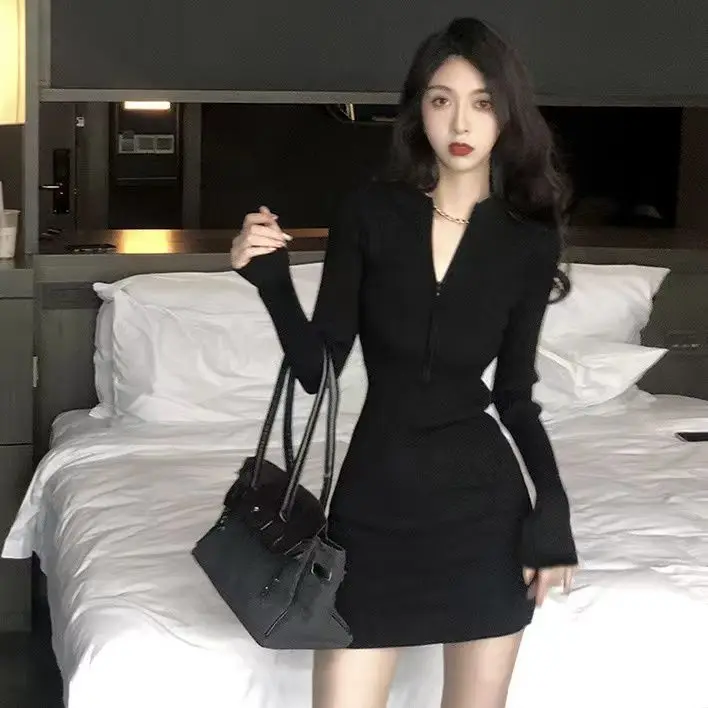 純粋な欲望セクシーガールドレス女性の秋冬タイトなボディコンミニドレス痩身ベースレイヤーショートスカート