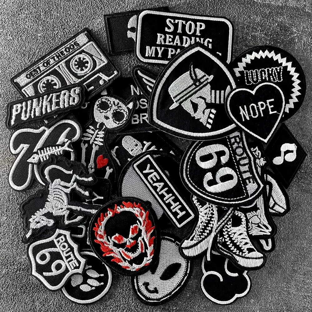 30Pcs/Lot Black and White Iron on Patches for Clothing Appliques Sewing Clothes Accessories Apparel Supplies Patch Stickers