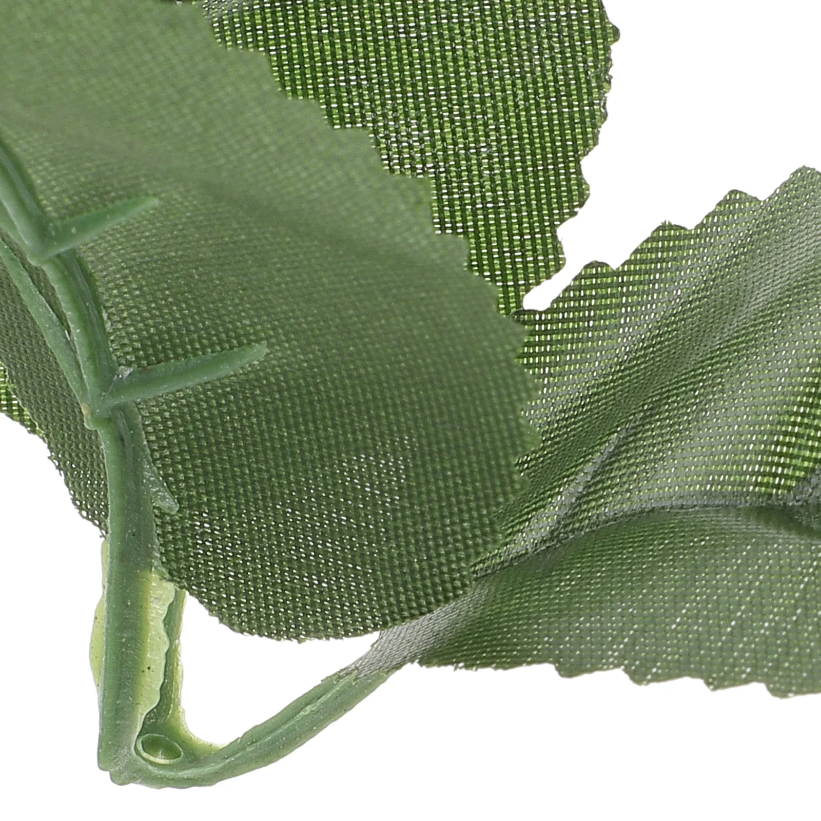 

100Pcs Artificial Rose Leaves Vivid Greenery for Home Decor Wedding Centerpieces Green Leaves Artificial Flowers