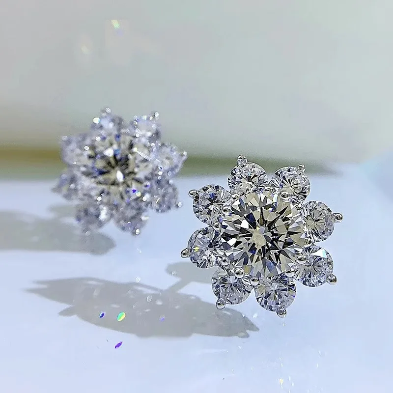 

Trendy fashion personality popular sunflower design zircon female stud earrings, bridal wear accessories earrings