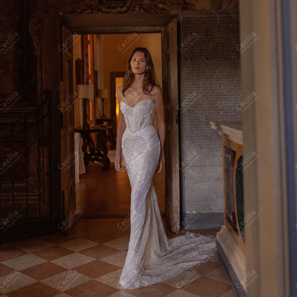 فساتين الزفاف الحديثة زي العرائس الرائعة الدانتيل المتدرج بلا أكمام مثير عالية الشق الجلباب الساحرة جميلة Vestidos De Novia 2026 #1