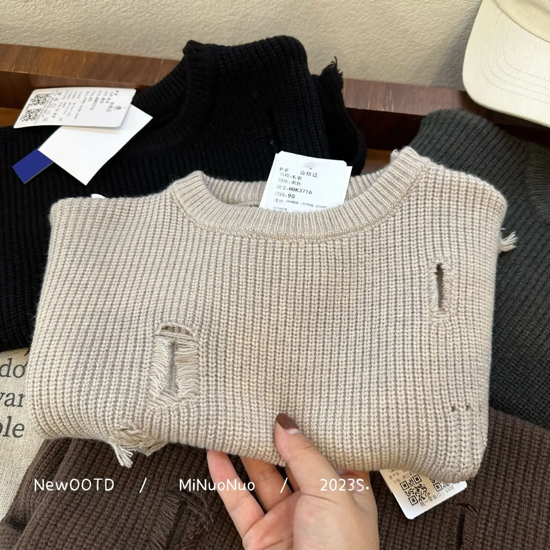 Sweaters Autumn Season New Sweater Korean Childrens Clothing Irregular Hole Fashionable Versatile Pullover Solid Knitting