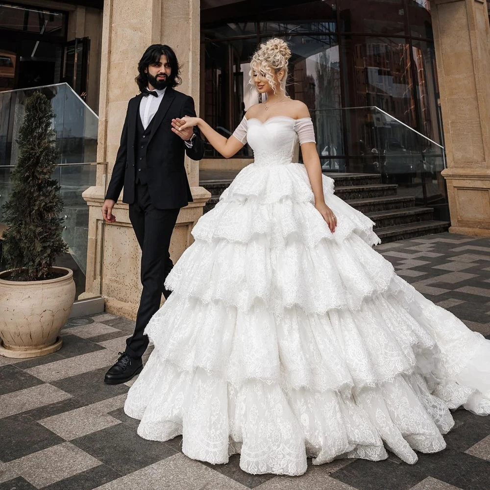 

Gorgeous Lace Flowers Wedding Ball Gowns Off The Shoulder Tiered Ruffles Appliques Bridal Dress Luxury Dubai Wedding Dresses