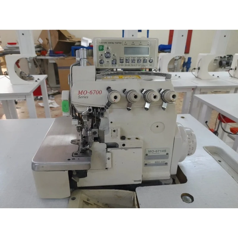High-speed Secondhand Condition Safety Stitch Industrial Sewing Machine Ready to Ship