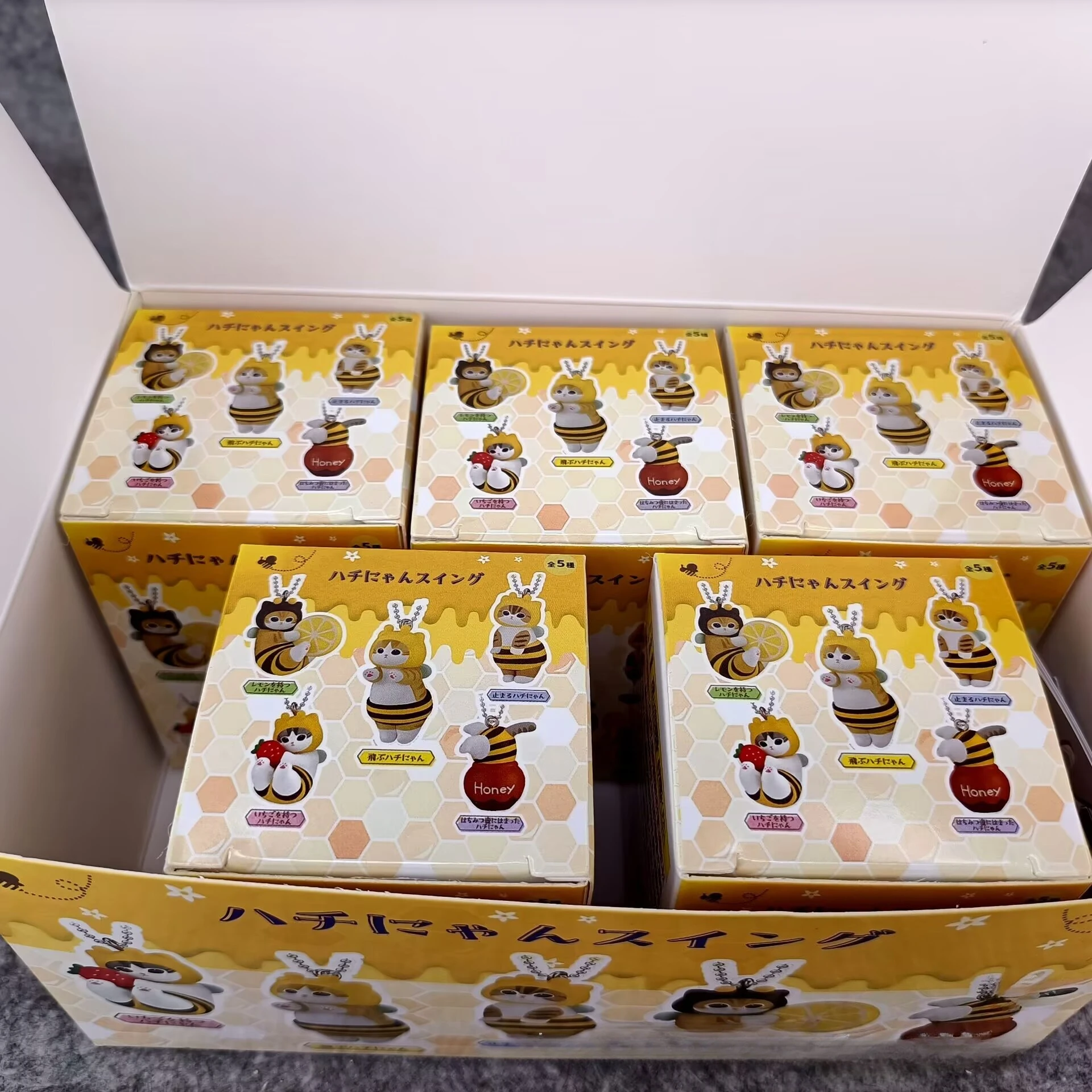 Vormige Mofusand Bee Blind Box Twisted Egg Bee Cat Anime Figuur Ornament Schattige pop Handgemaakt Model Decoratie Speelgoed Verjaardagscadeau