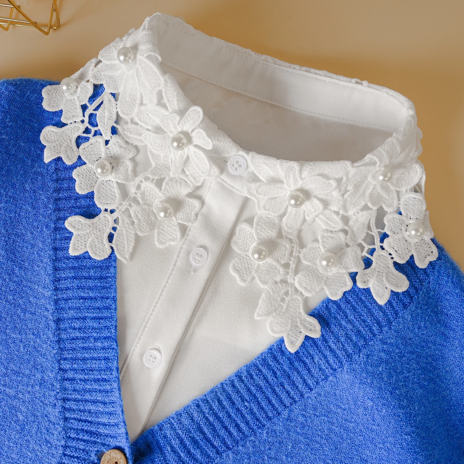 Solid Color Ladies' Fashion Elegant Floral Pearl Versatile Detachable Collar
