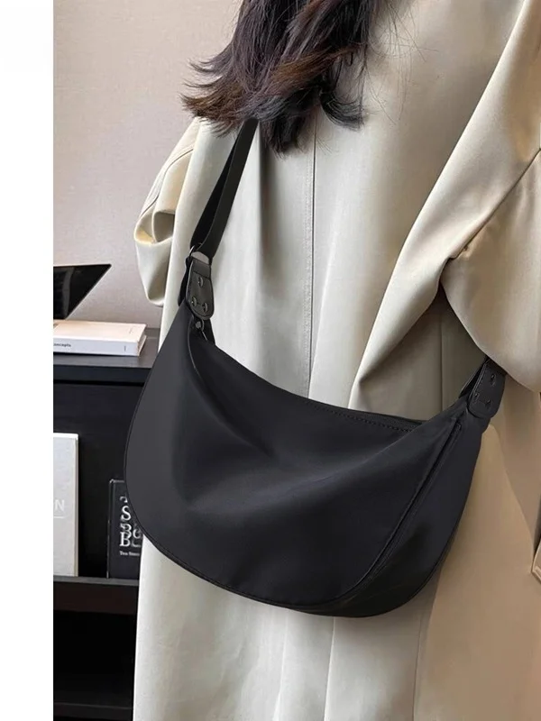 sac-en-toile-aberley-2026-–-nouveau-sac-a-bandouliere-decontracte-grande-capacite-pour-femme-forme-boulette-en-tissu-doux-ideal-pour-les-trajets-quotidiens