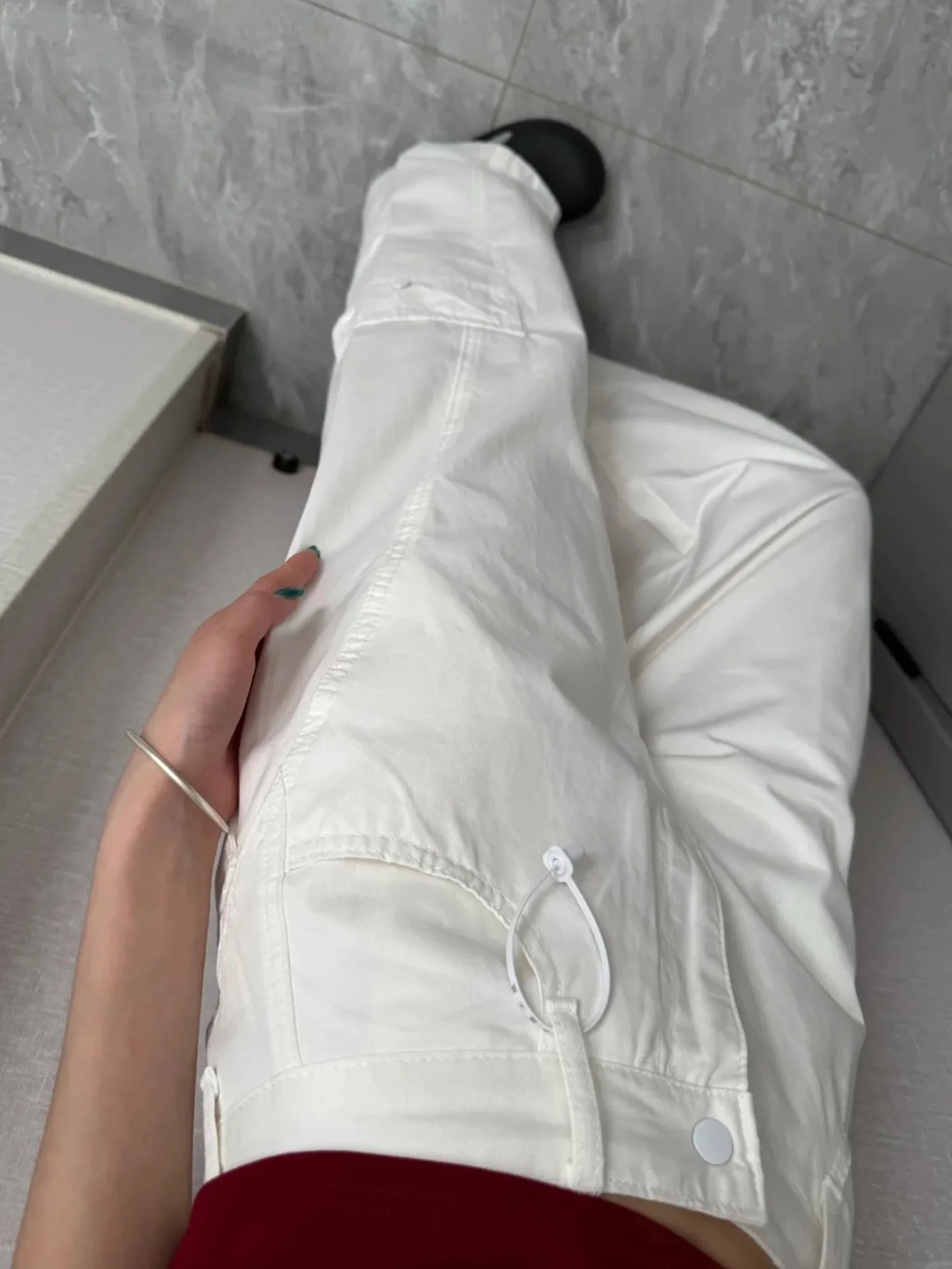 Celana Jeans Kerja Wanita Y2K Putih Gaya Retro Amerika Pinggang Tinggi Pelangsing Kantong Besar Serbaguna Model Lurus Kasual