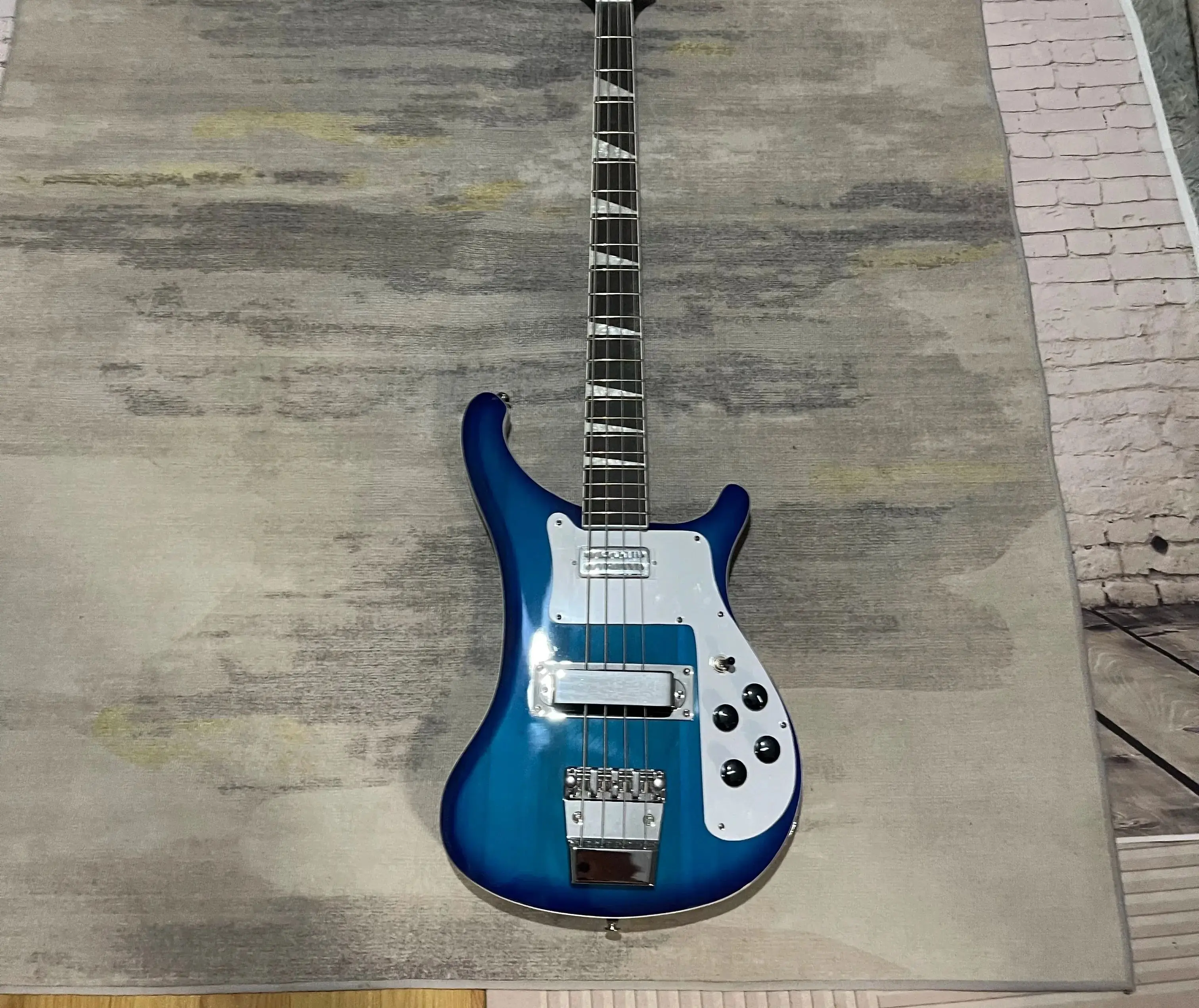 

Ricken 4003 Backer Electric Guitar Bass Guitar Transparent Blue Color Basswood Body Rosewood Fretboard 4Strings