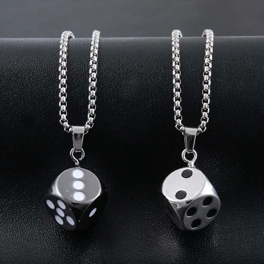 New Korean Version Instagram Style Dice Pendant Necklace for Men and Women, Hip-Hop Couple, Long Necklace Gift