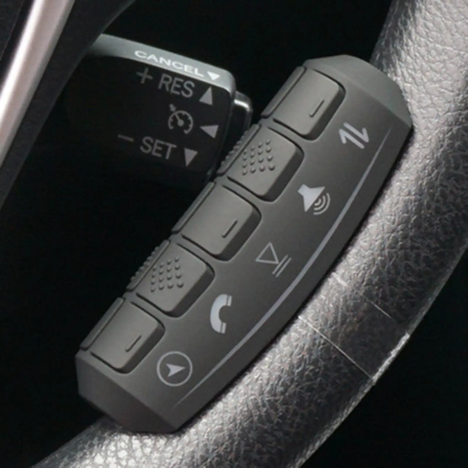 

Car Steering Wheel Wireless Remote Controller, Compact Easy Installation