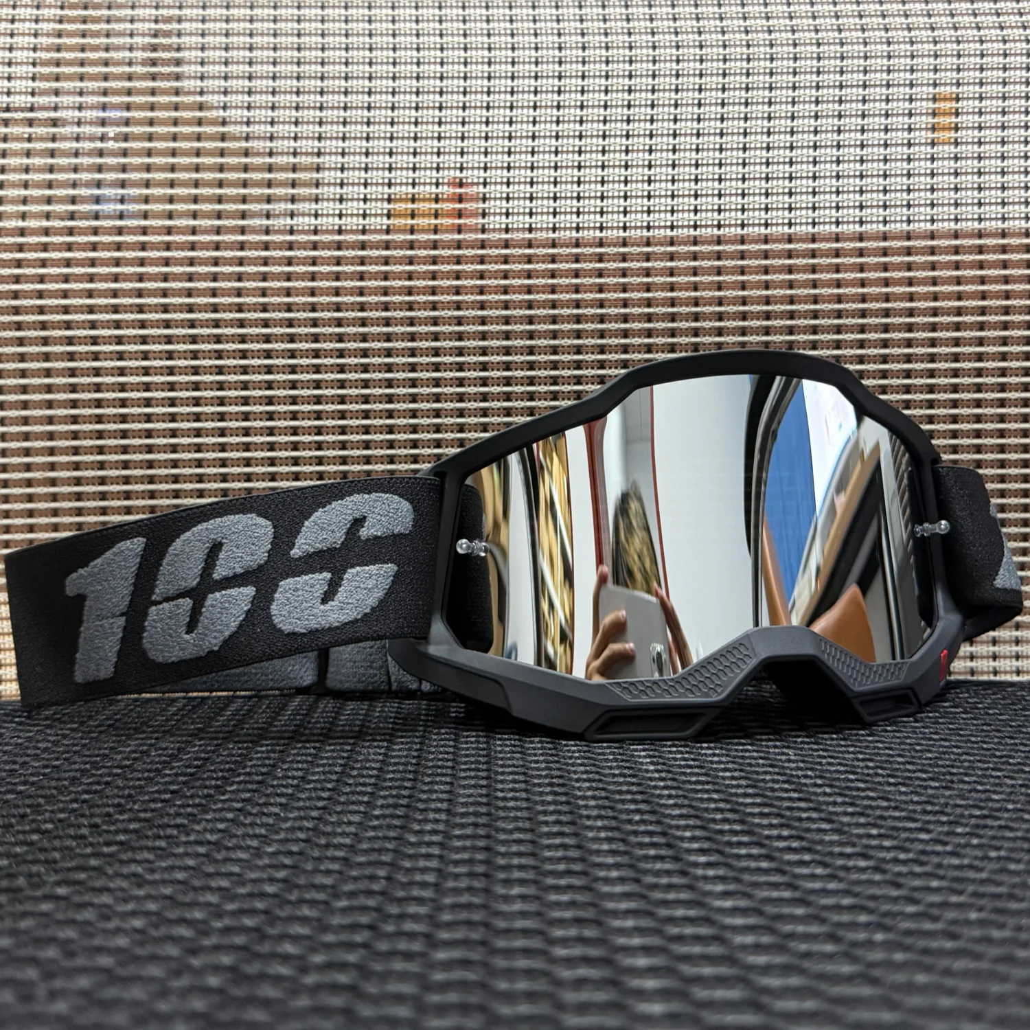 Professional Off Road Motorcycle Goggles, UV400 HD, Wind Dust Proof, for Skiing Riding Outdoor Sports, Helmet Compatible
