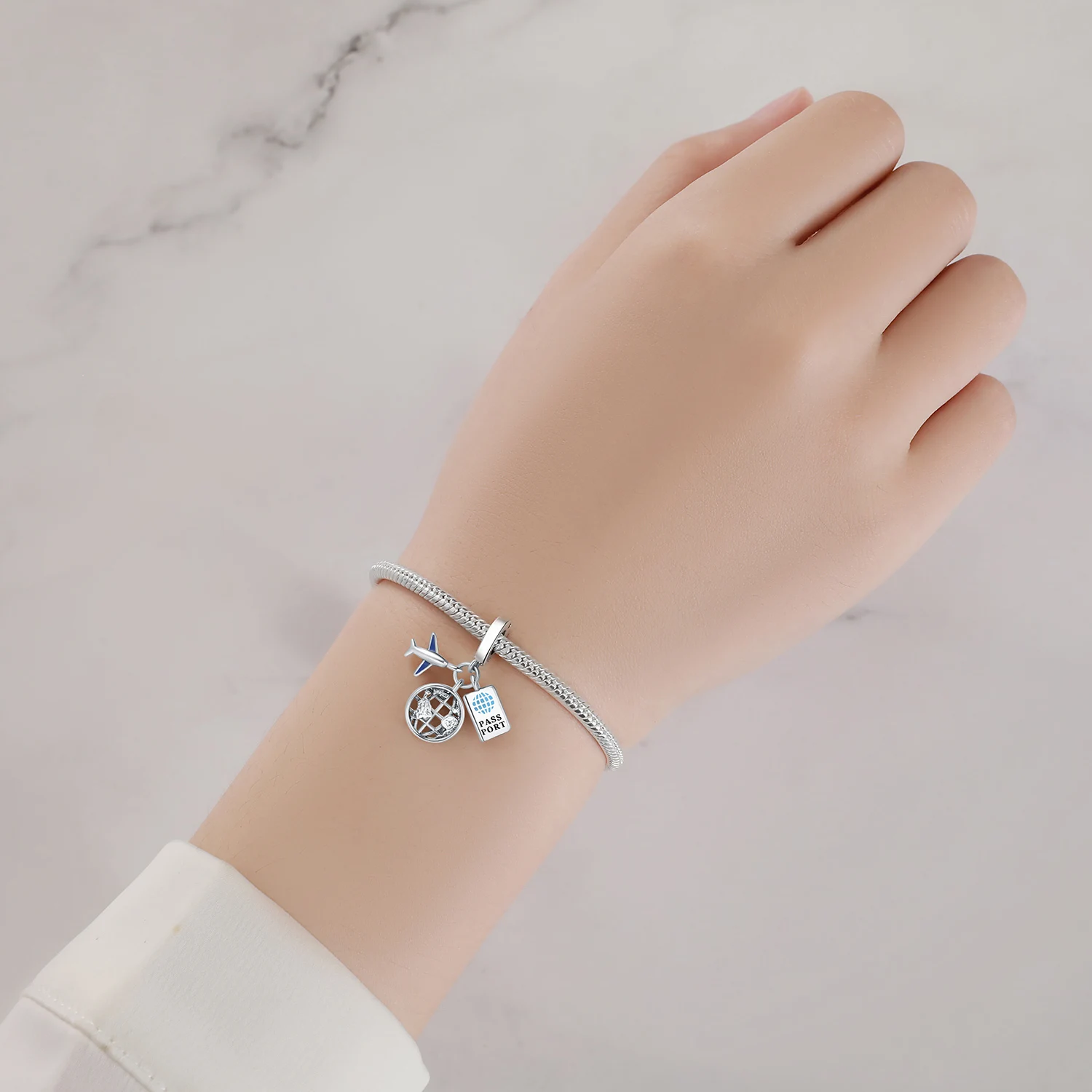 الأصلي 925 فضة سحر الفاخرة طائرة جواز سفر الأرض قلادة الخرز صالح سوار Diy بها بنفسك النساء صنع هدية حساسة