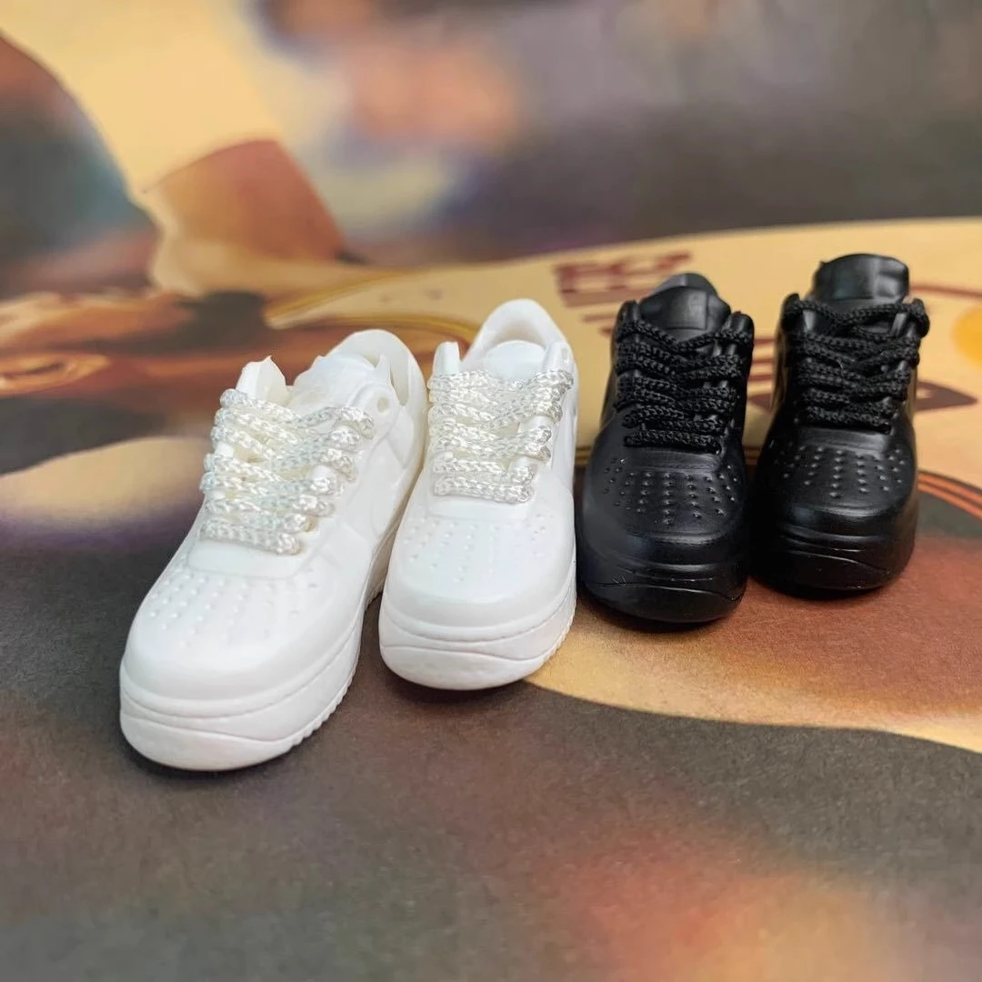 

Spot 1/6 Scale Soldier Mini Hollow Shoe Sneaker Model Vsuitable for Even Feet/removable Feet Colloidal Body