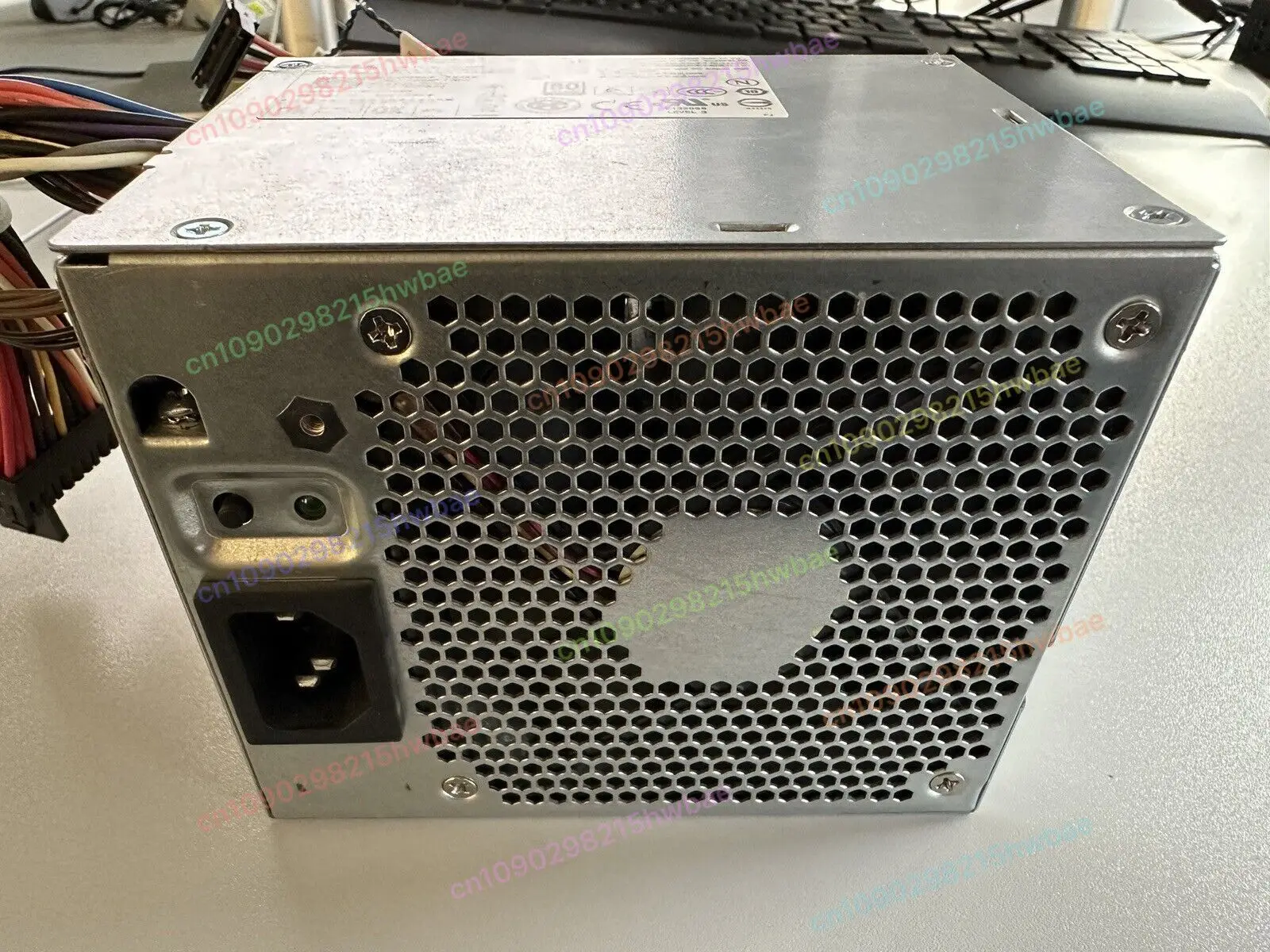 

D300ED-00 Для серверного блока питания DELL XE 0H197R H197R 300 Вт