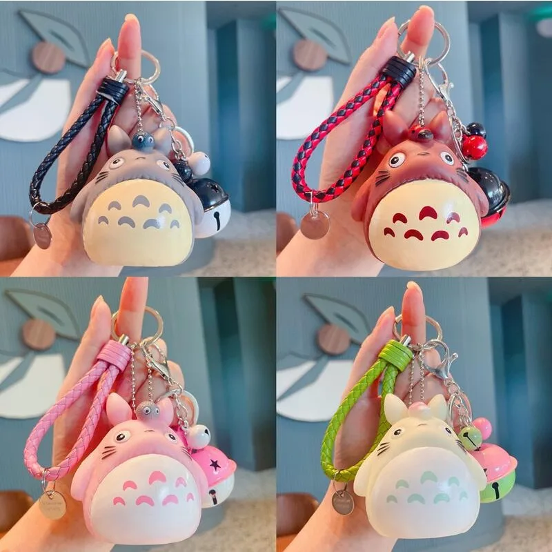 My Neighbor Totoro Schlüsselanhänger Cartoon-Figur Auto-Ornament Paar-Taschenanhänger Dekorativer Schlüsselanhänger & Geschenk