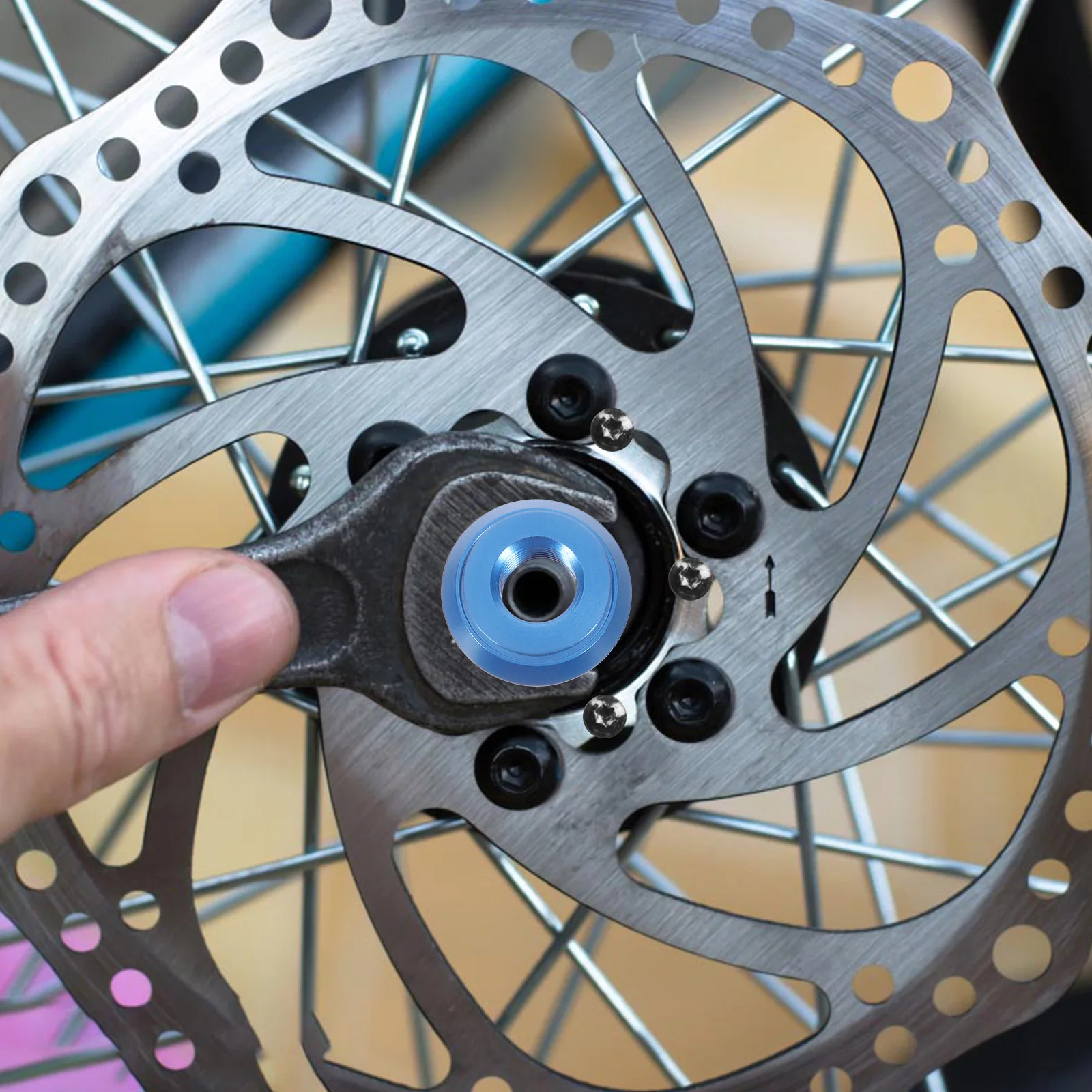 

2Pcs M10 Bicycle Hub Nut Aluminum Alloy Rustproof High Strength for Fixed Gear Bike Rear Hub Axle Nut Wheel Fastener