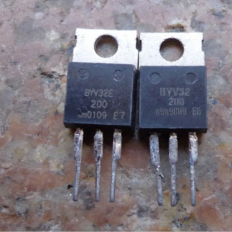 1pcs BYV32E-200 TO-220 Original disassembly