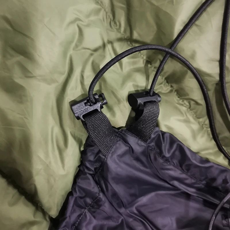 أراجيح شتوية للتخييم في الهواء الطلق والسفر معزولة تحت لحاف مع أكياس نوم معزولة من مادة النايلون