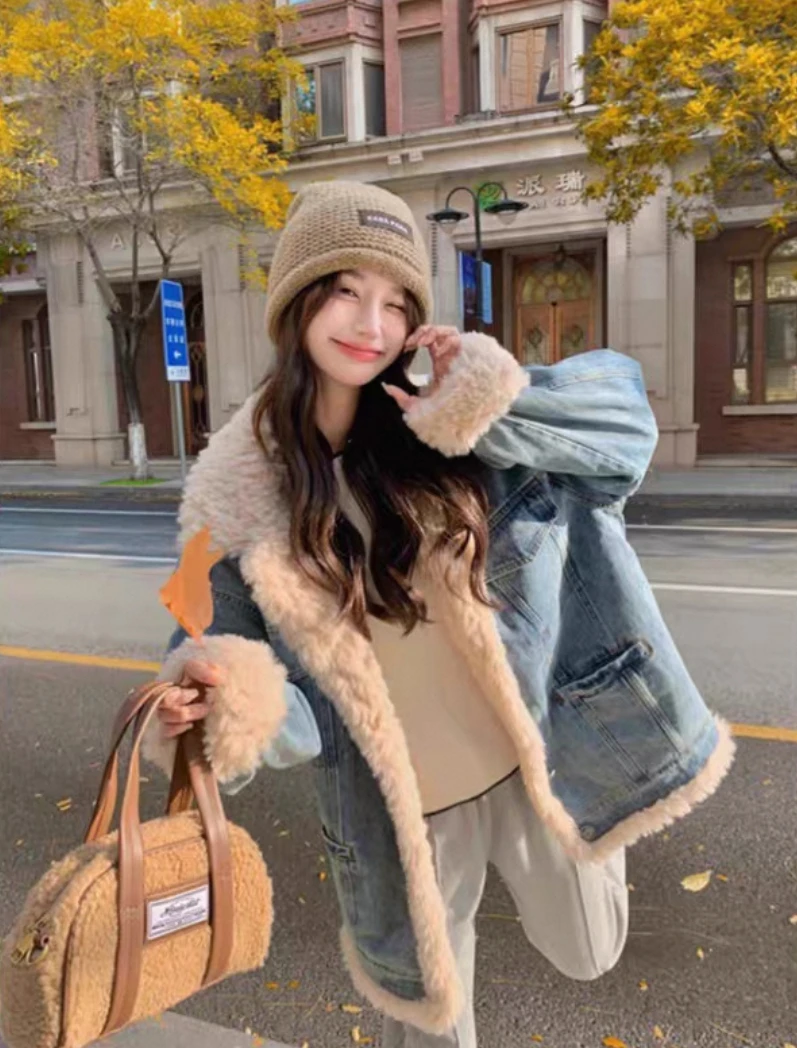 

Джинсовое пальто в стиле хип-хоп, меховое плюшевое женское зимнее свободное пальто в стиле гранж, тренд, музыкальный фестиваль, анти-запах, софтшелл, стеганая застежка на флисовой подкладке