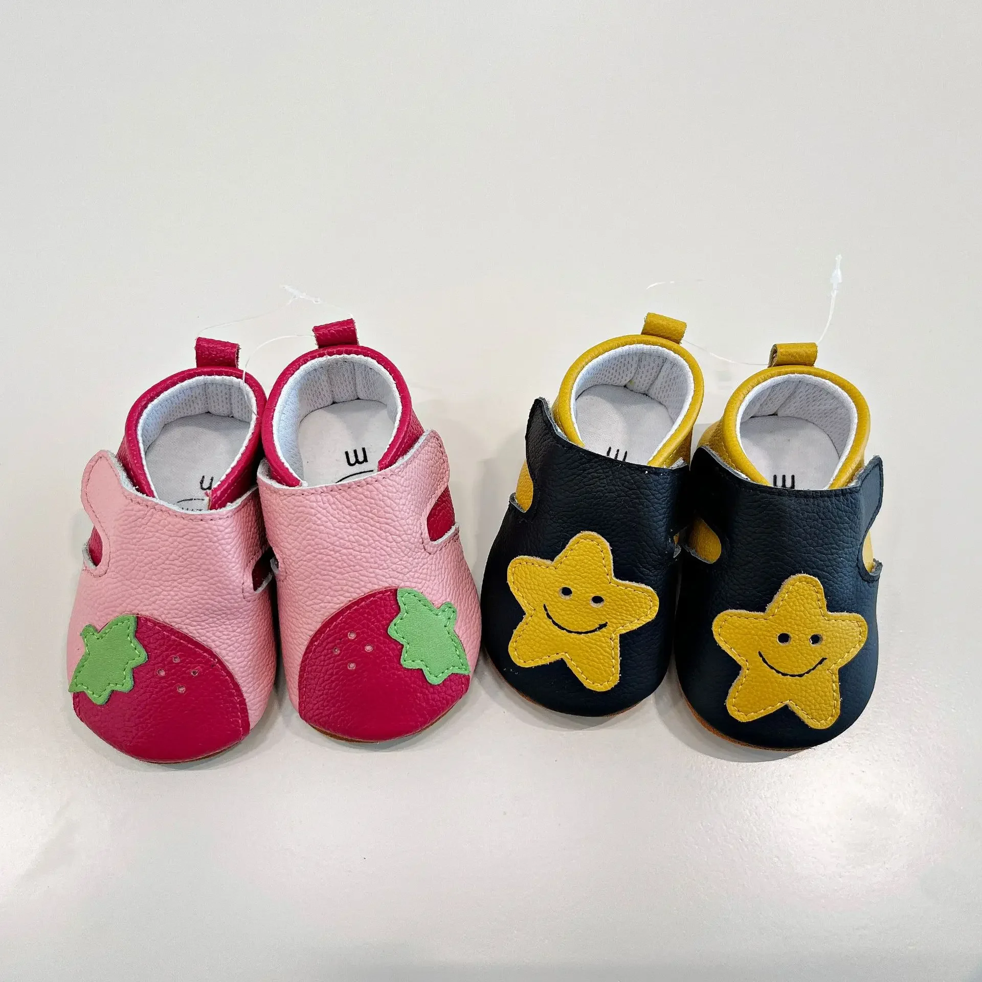 Cow Leather Baby Shoes for Girls Autumn Spring Genuine Leather First Walkers Cartoon Strawberry Star Newborn Soft Shoes