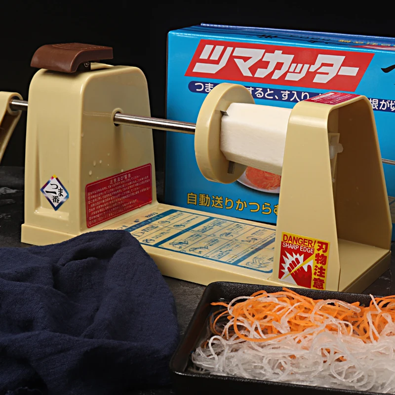 

Hand-cranked shredding machine cuts 21mm thin and ultra-long white carrots commercially automatic