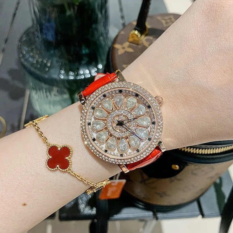 ใหม่หมุน Dial นาฬิกาผู้หญิง Rhinestone Quartz นาฬิกาสายหนัง Luxury Lady Casual ผู้หญิงนาฬิกา Reloj Mujer Feminino + กล่อง