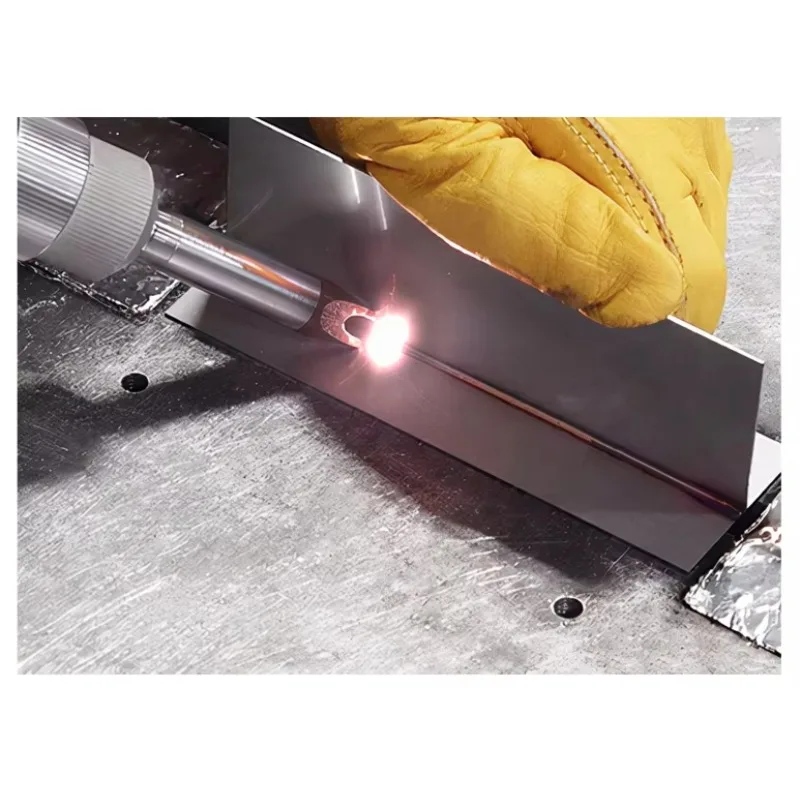 HotHandheld 4&1 Gefasst SUP 23T Original 3kw Laser Welding Machine Welding Gun