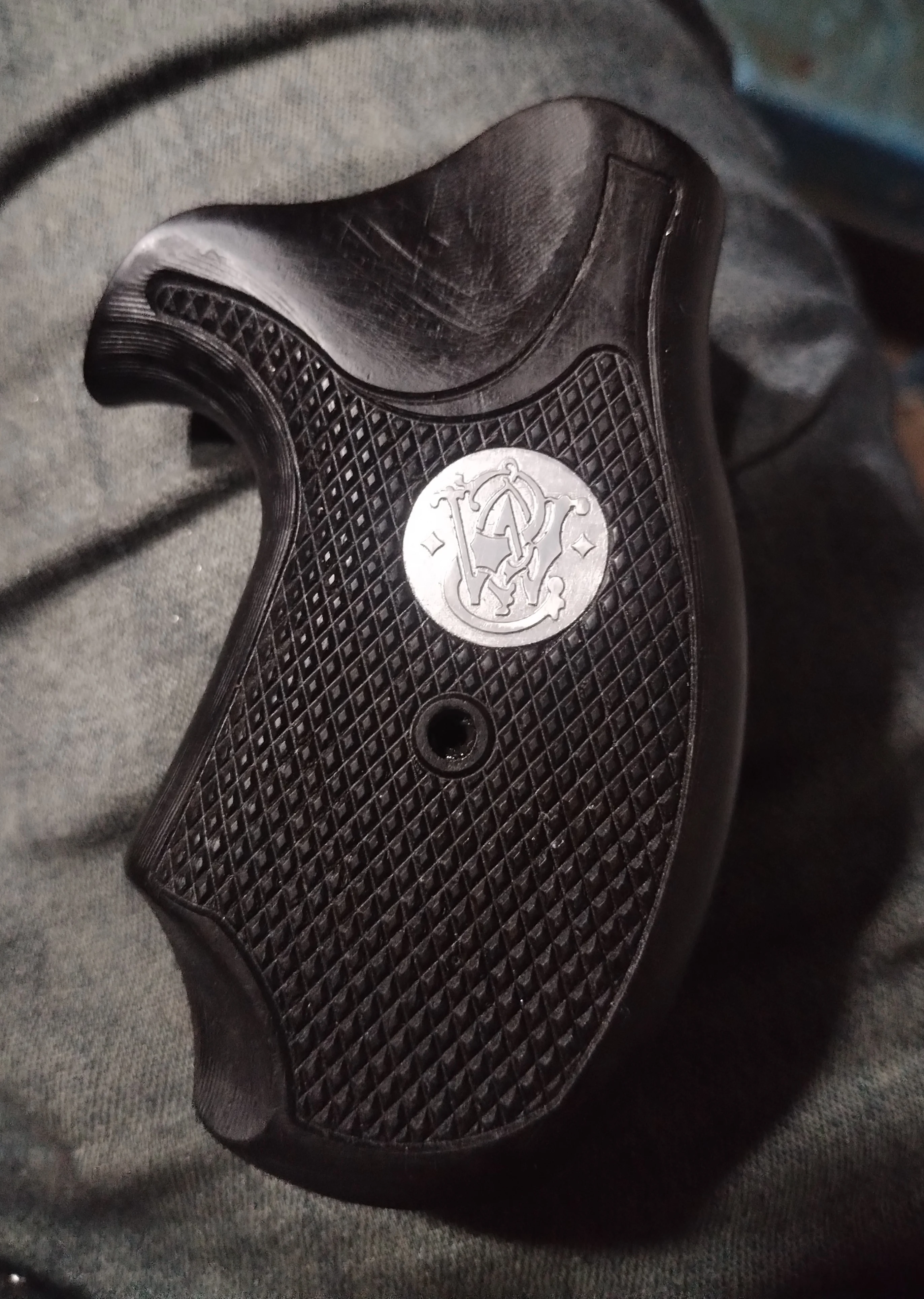 arc-et-fleches-en-bois-noir-ebene-smith-wesson-m36-jeu-de-tir-artisanal-detaille-pour-adultes