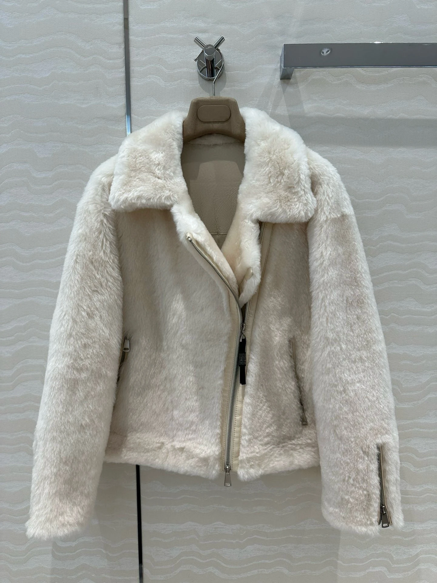 Casual solid color zippered shearling coat