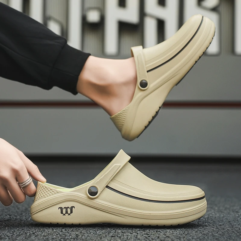 High Quality Oil-proof Chef Shoes Mens Slip-on EVA Waterproof Non-Slip Shoes New Man Slip-on Outdoor Sandals Men Beach Slides