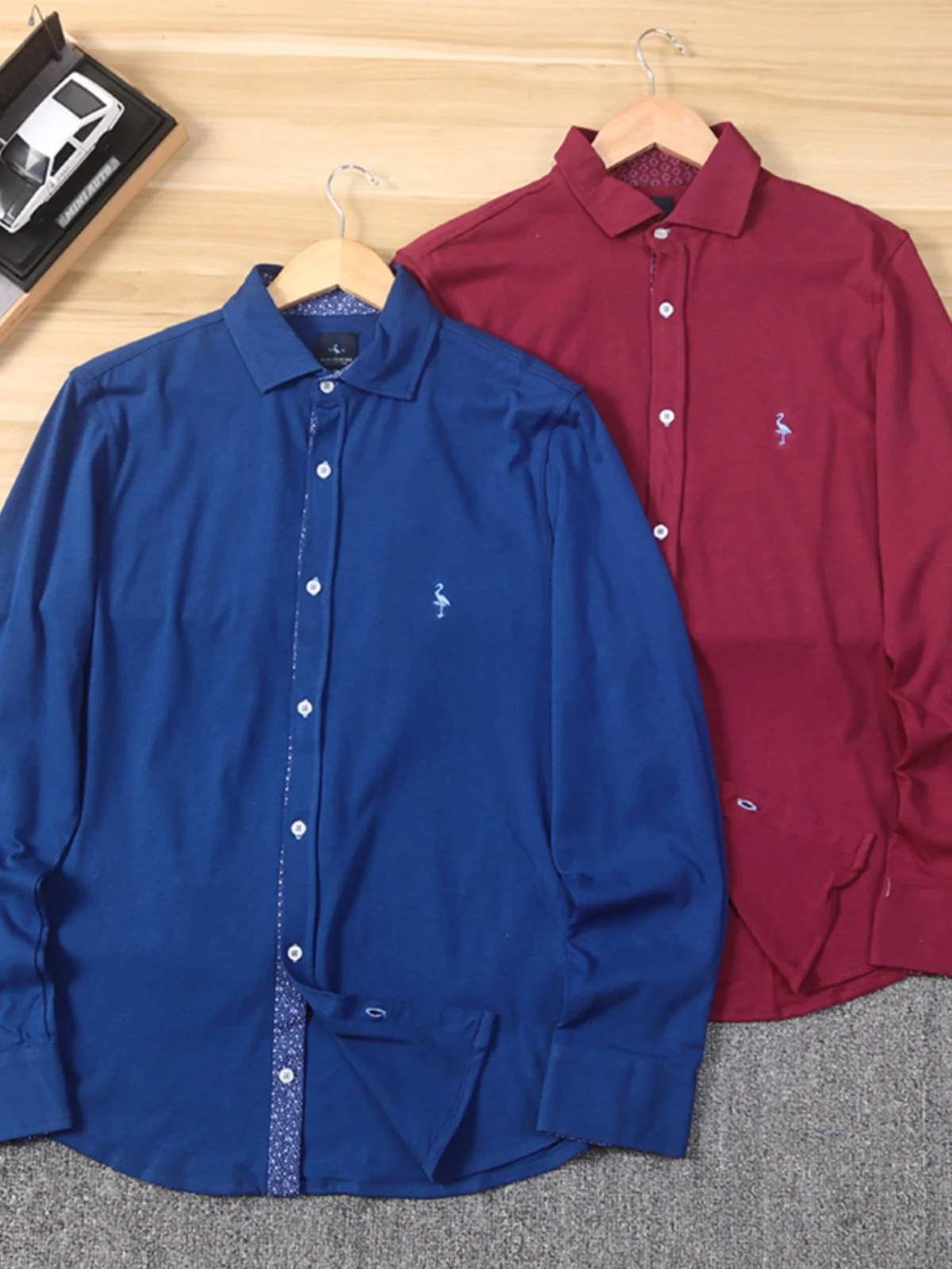 

Американская высококачественная мужская рубашка из 100% хлопка, трикотажная, эластичная, тонкая, весенняя, с длинным рукавом, для бизнеса и повседневной носки, дышащая, влагоотводящая.