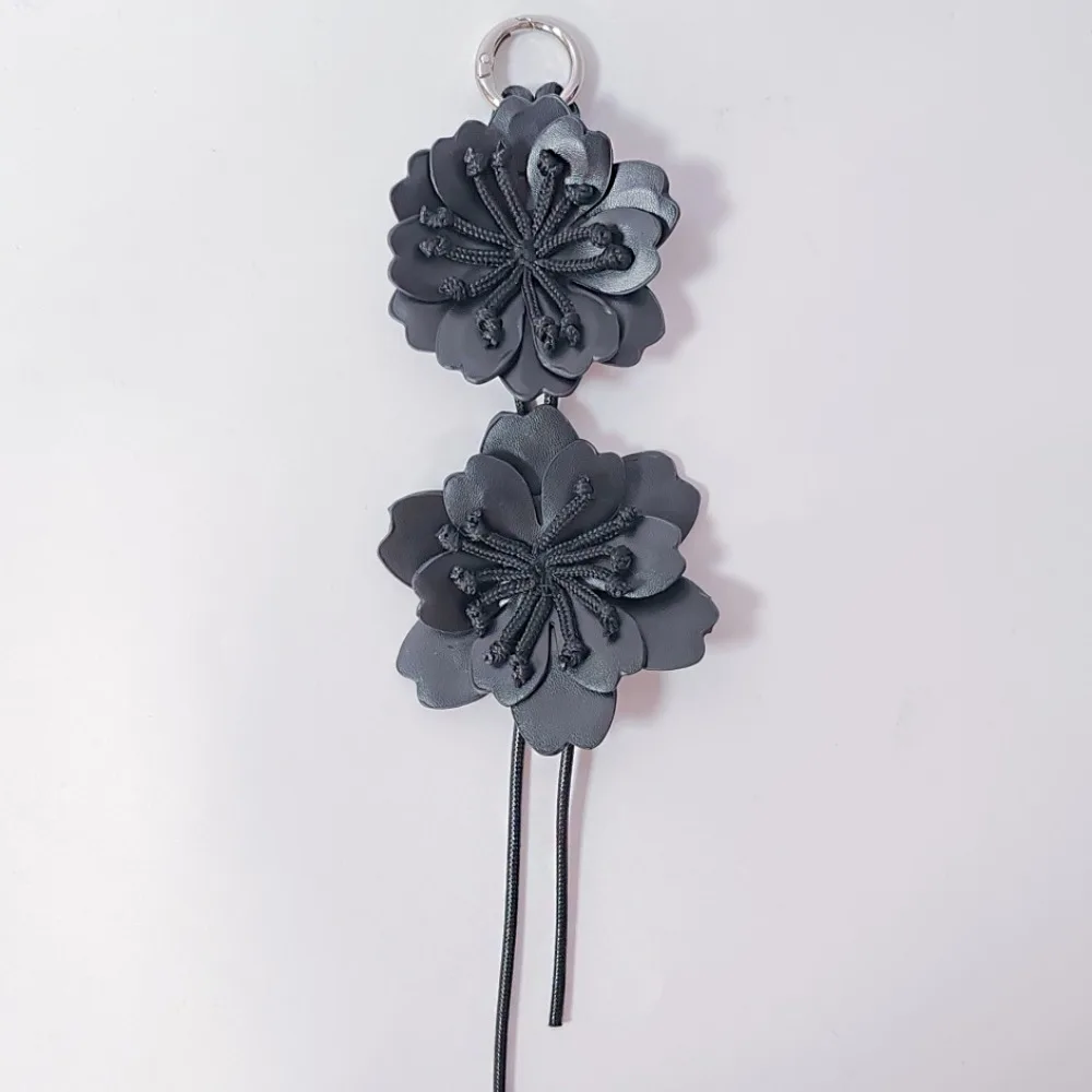Cute Purple Pu Leather Flower Pendant Hanger Lavender Pu Flower Keychain Creative Fashion Bag Charm Women