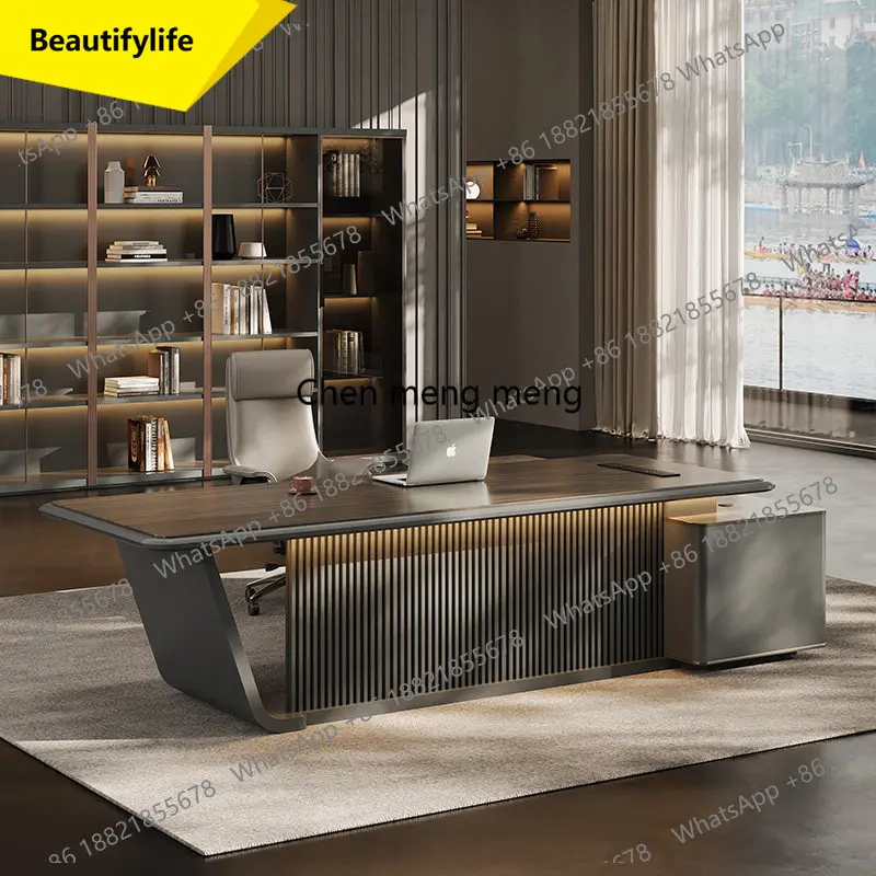 

Комплект офисной мебели A55: элитный стол руководителя и минималистичный стул для начальника отдела/руководителя проектов