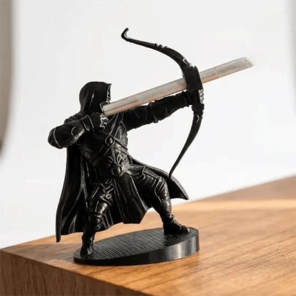 3D Printed Knight Pen Holder Plastic Stable Samurai Sculpture Desk Pen Holder Multi-Functional Retro Pencil Stand