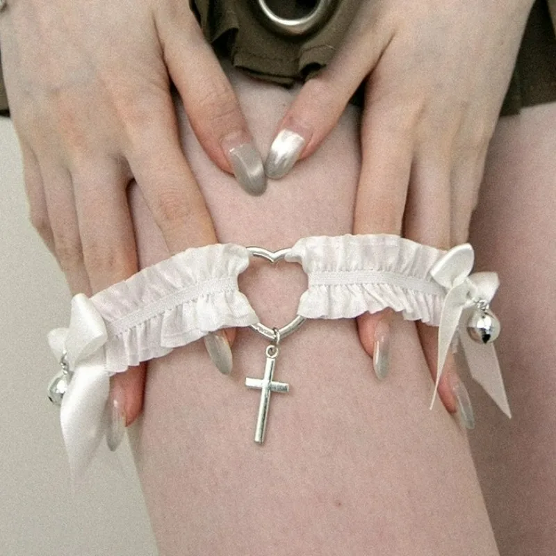Liguero de encaje gótico con lazo en forma de corazón, ligas cruzadas de pierna de Lolita, Gargantilla elástica blanca y negra, arnés de lencería Bondage para Cosplay