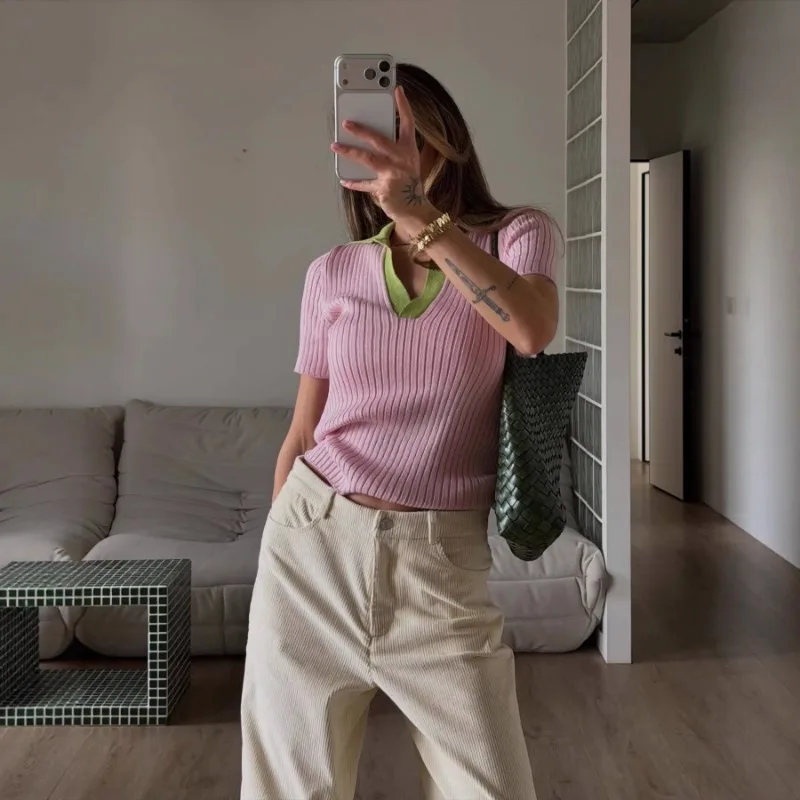 

Летняя женская укороченная футболка-поло из ледяного шелка с цветовыми блоками, коллекция 2026 года, французский нишевый дизайн