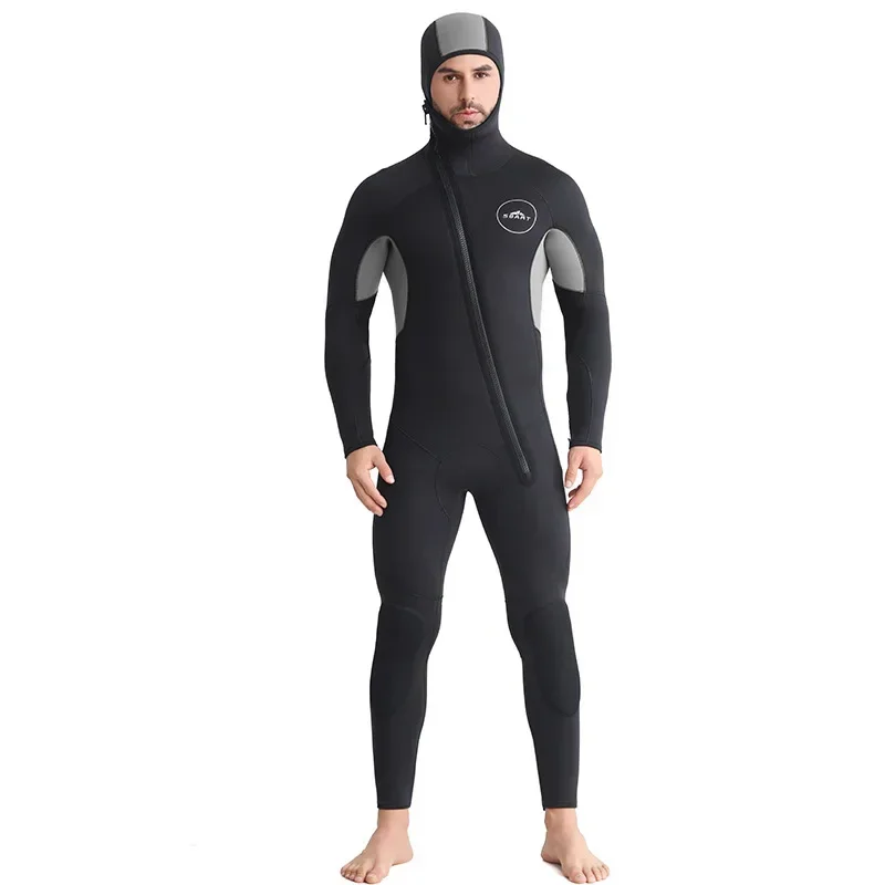 

Men's 5mm Wetsuit Fleece lining for warmth and sun protection Suitable for swimming, water sports, beach vacations