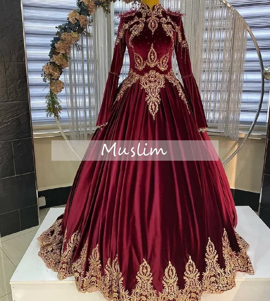 Traditional Turkish Green Wedding Dress Ottoman-inspired Nikah Gold Appliques Beaded Bride Dress Feather Morocan DubaiCustomized