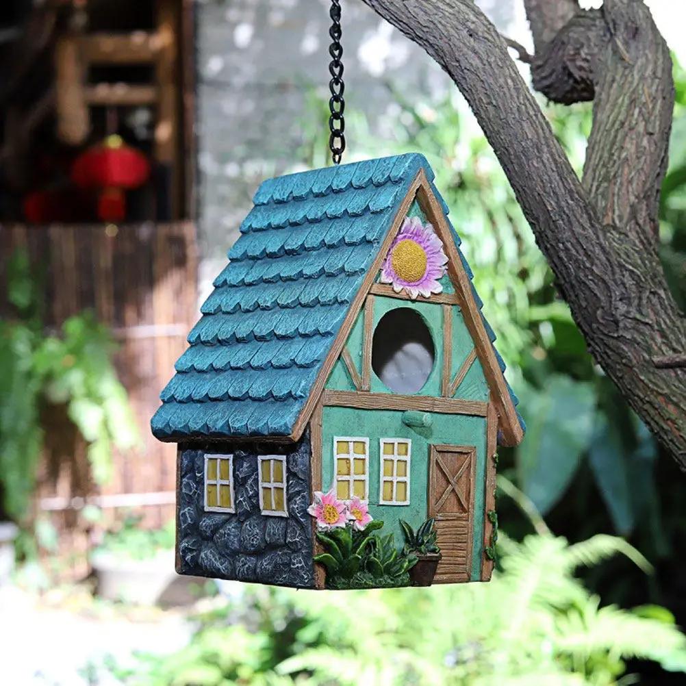 1Pcs Natural Wood Inspired Hanging Bird Hut Chic Rustic Bird House for Garden Yard Balcony Decorative Birds Shelter Home