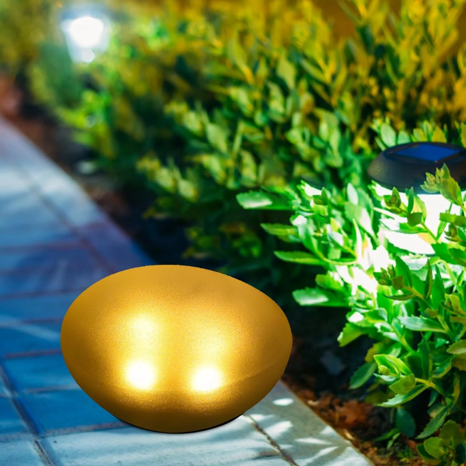 Elevate your outdoor space with these sophisticated, stylish, and energy-efficient solar lights. Transform your patio or garden  image 4