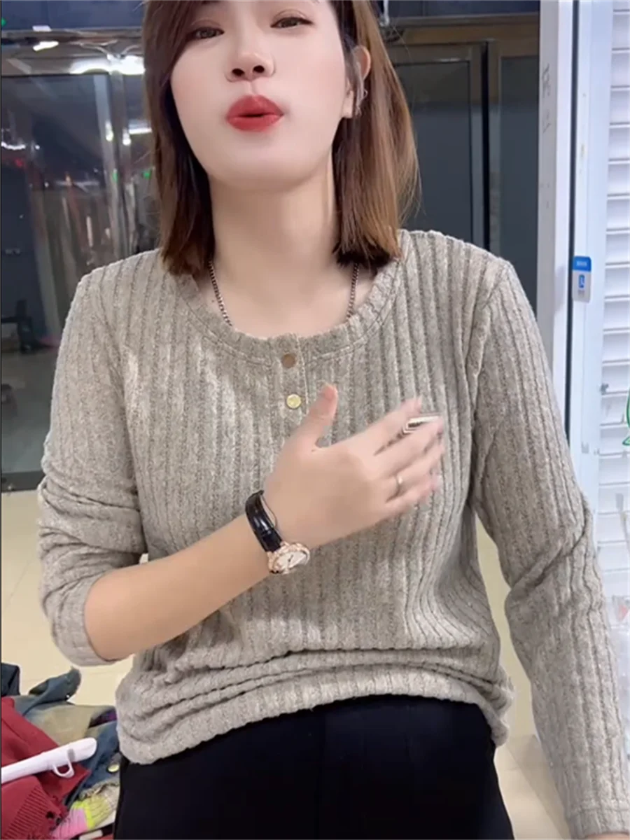High-End Grey Women's Long Sleeve T-Shirt Autumn Winter New Style Vertical Pit Stripe Base Shirt Fashionable Outerwear