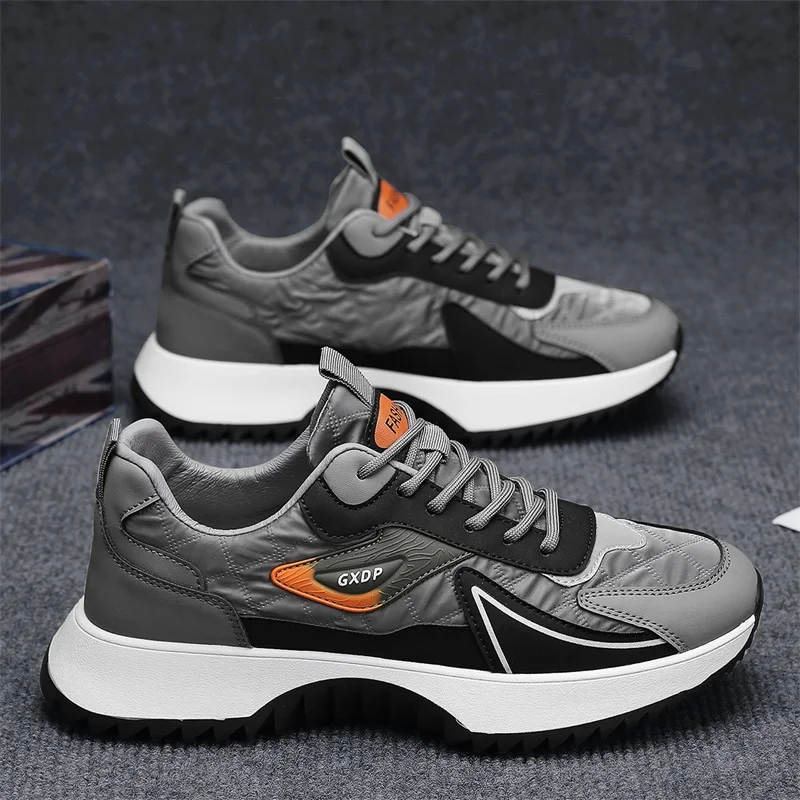 

Мужская обувь 2025 года. Высококачественная новая тенденция. Модная и универсальная трендовая обувь для спорта и отдыха на толстой подошве.