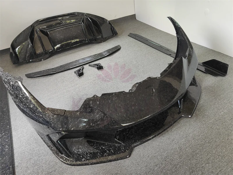 V-نمط ألياف الكربون مزورة نمط المصد الأمامي المصد الخلفي الجانب تنورة المفسد لامبورغيني LP580 LP610 طقم الجسم