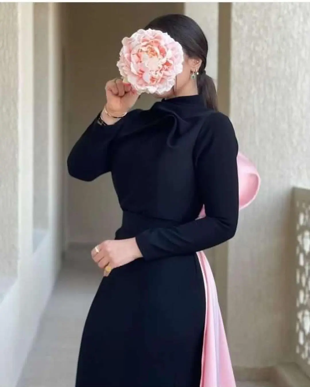 Fashionvane 2024 Customized Black Ankle Length Evening Dresses with Pink Train Long Sleeves Prom Dress High Collar Party Gowns