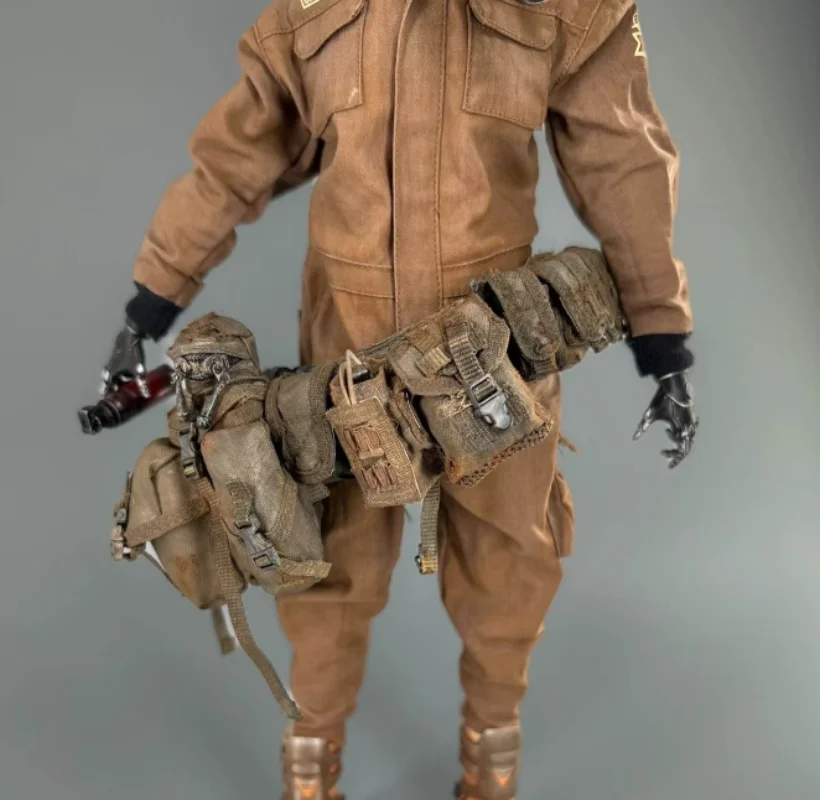 نموذج جيب جندي أنثى بمقياس 1/6 لنمط تربة النفايات مقاس 12 بوصة