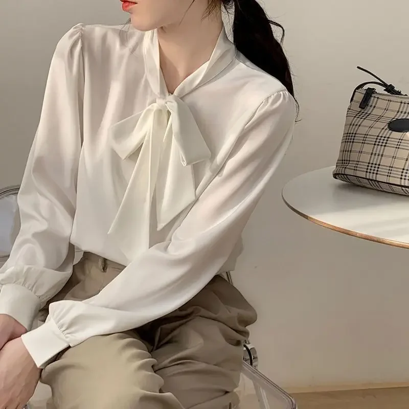 Lente Nieuw Temperament Wit Chiffon Blouse Lange Mouw Strik Patchwork Effen Kleur Losse Shirt Tops Elegante Mode Vrouwen Kleding