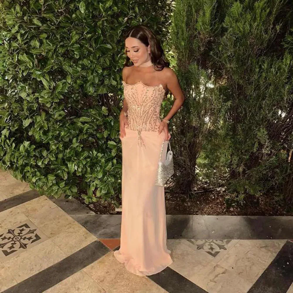 Gaun Pesta Tanpa Tali Model Bodycon untuk Tamu Pernikahan/Prom dengan Syal, Gaun Malam Berbahan Chiffon Pink untuk Acara Formal